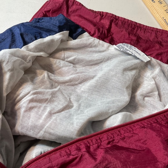 Vintage Vertical Active Windbreaker Jacket Size Medium 10-12 - Picture 2 of 8